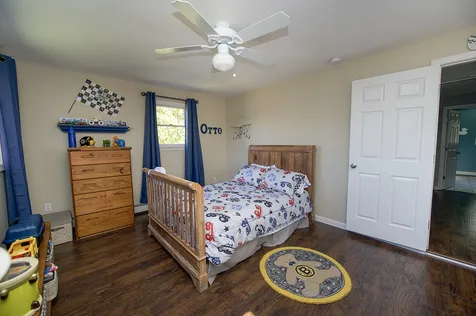 17 Brown Avenue Sandown NH 03873