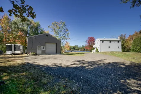 17 Brown Avenue Sandown NH 03873