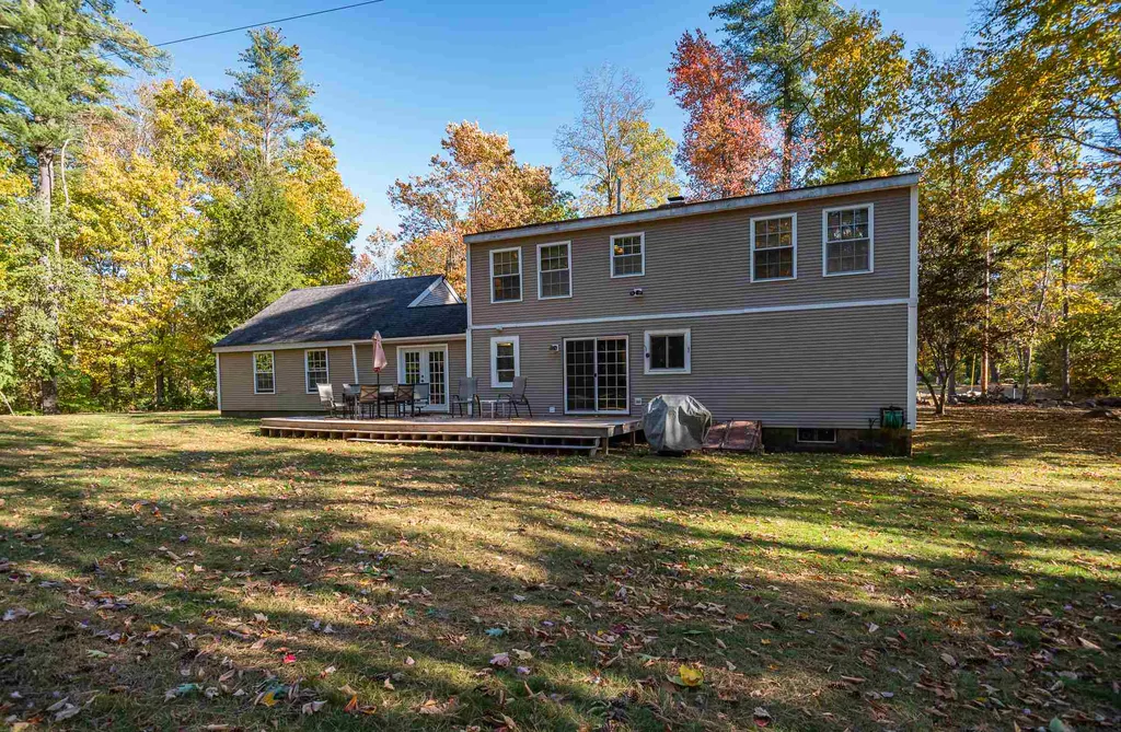 62 Lake Road Brentwood NH 03833