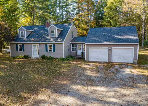 62 Lake Road Brentwood NH 03833