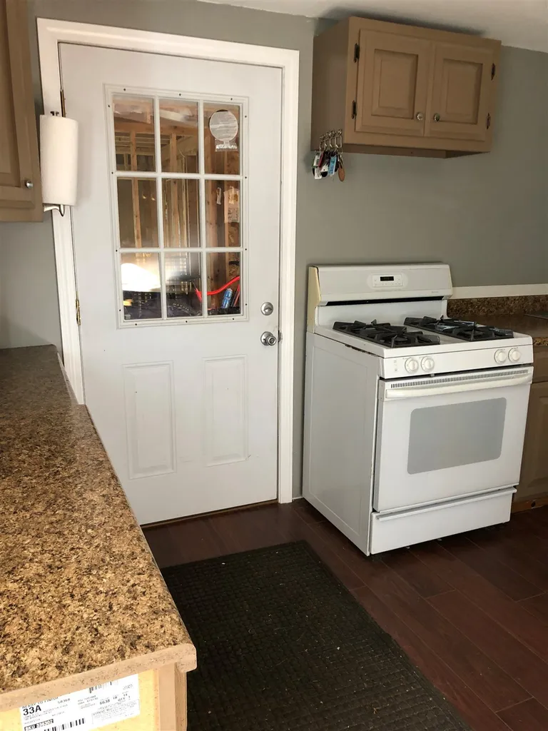 547 Hall Road Barrington NH 03825