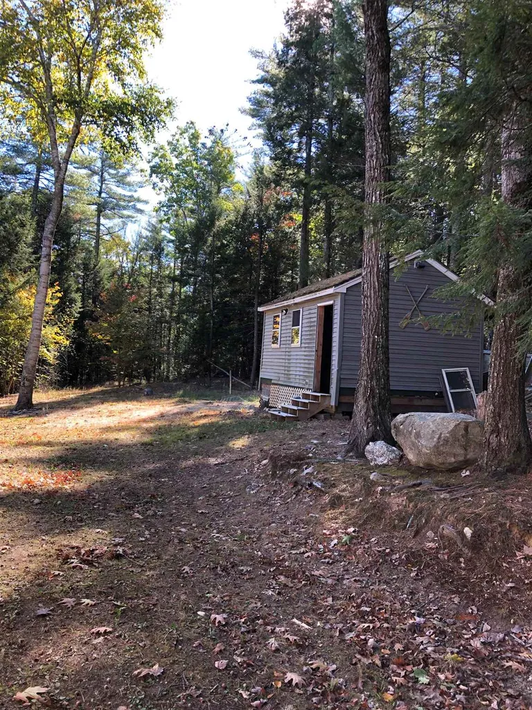 547 Hall Road Barrington NH 03825