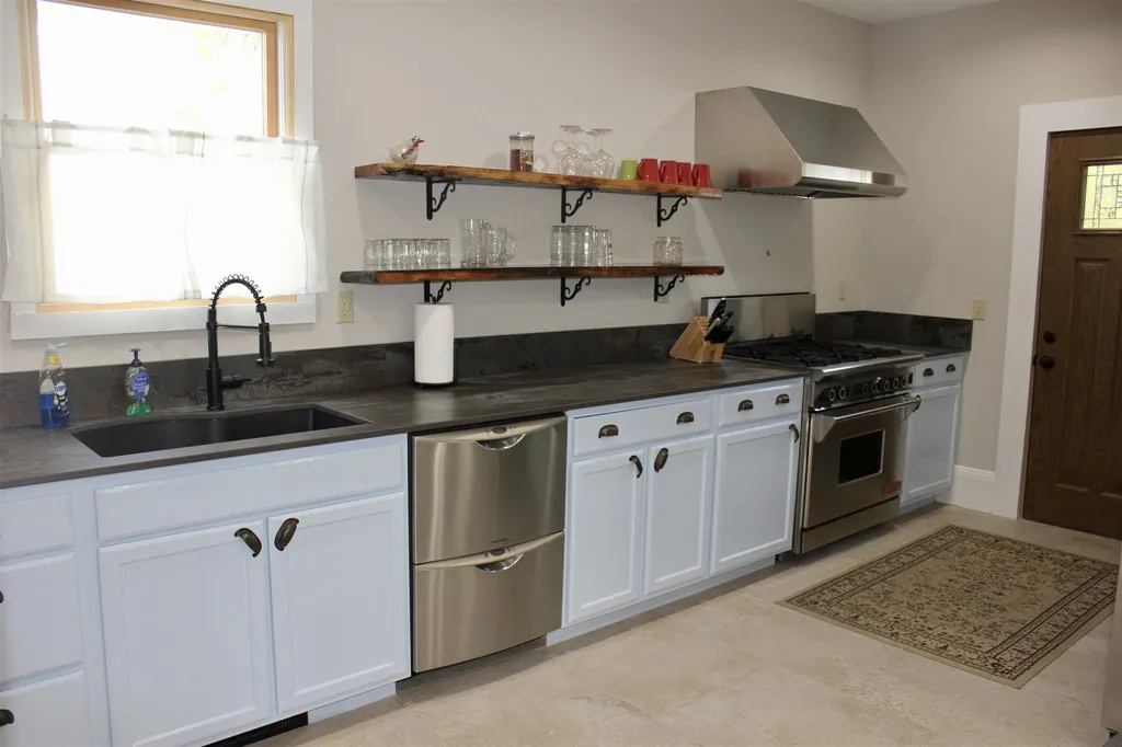 46 Pleasant Street Ludlow VT 05149