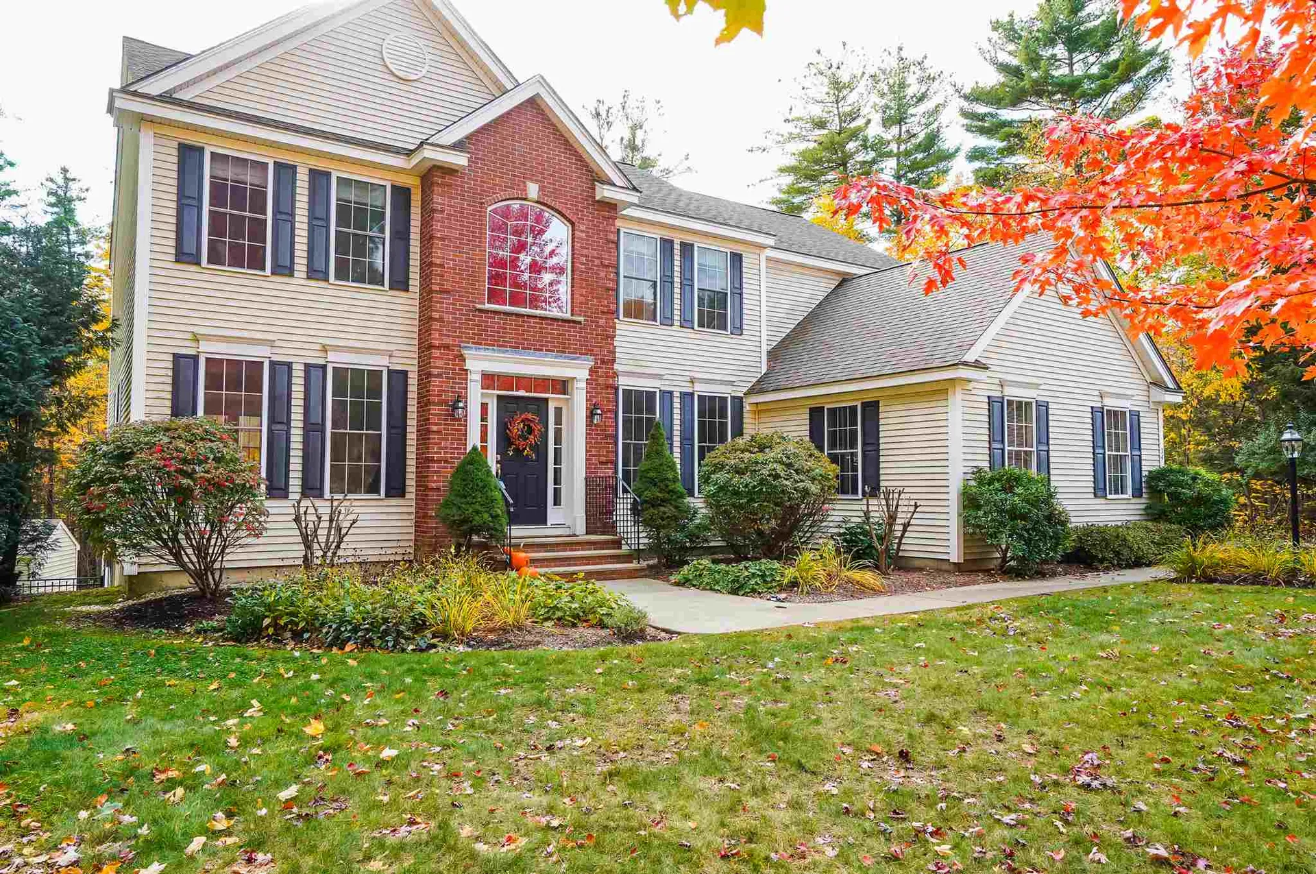 14 Pondfield Road Bedford NH 03110