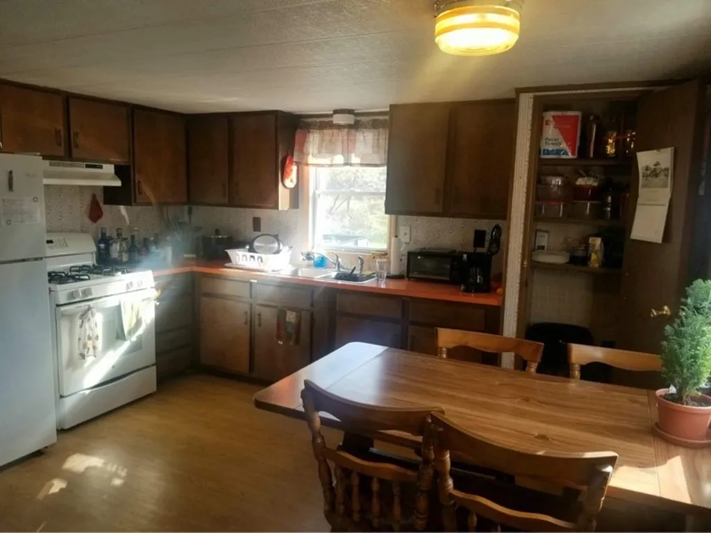 385 Route 25c Piermont NH 03779