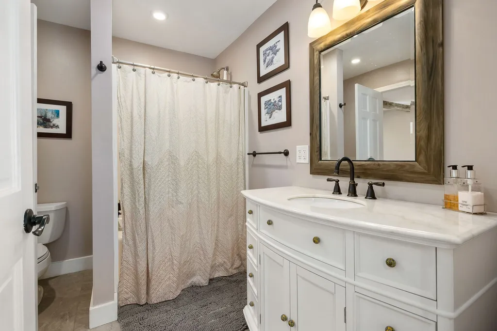 1036 Islington Street Portsmouth NH 03801