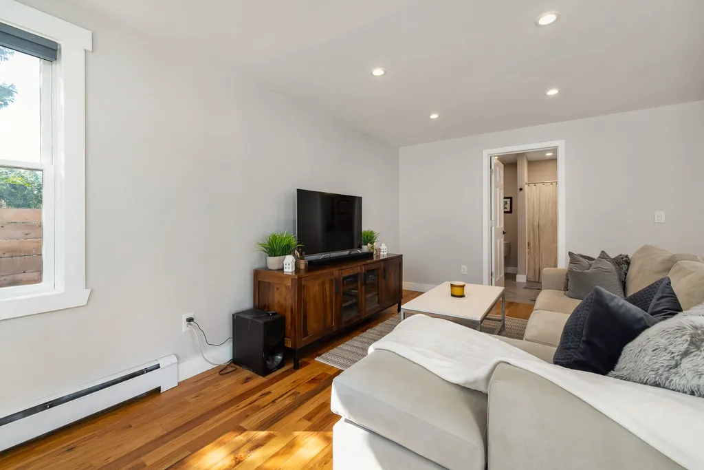 1036 Islington Street Portsmouth NH 03801