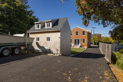 1036 Islington Street Portsmouth NH 03801
