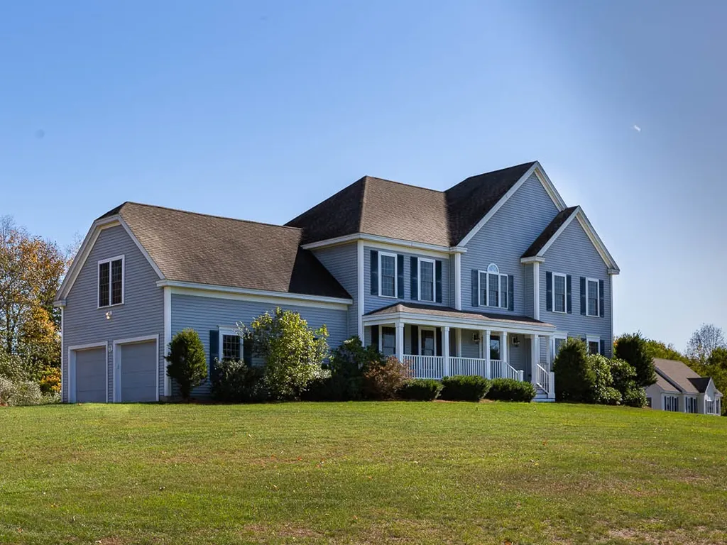 35 Thurston Drive Lee, NH Real Estate Property MLS 4833551