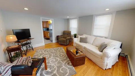 53 West Broadway Derry NH 03038