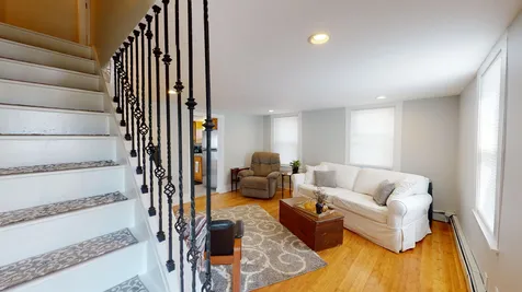 53 West Broadway Derry NH 03038