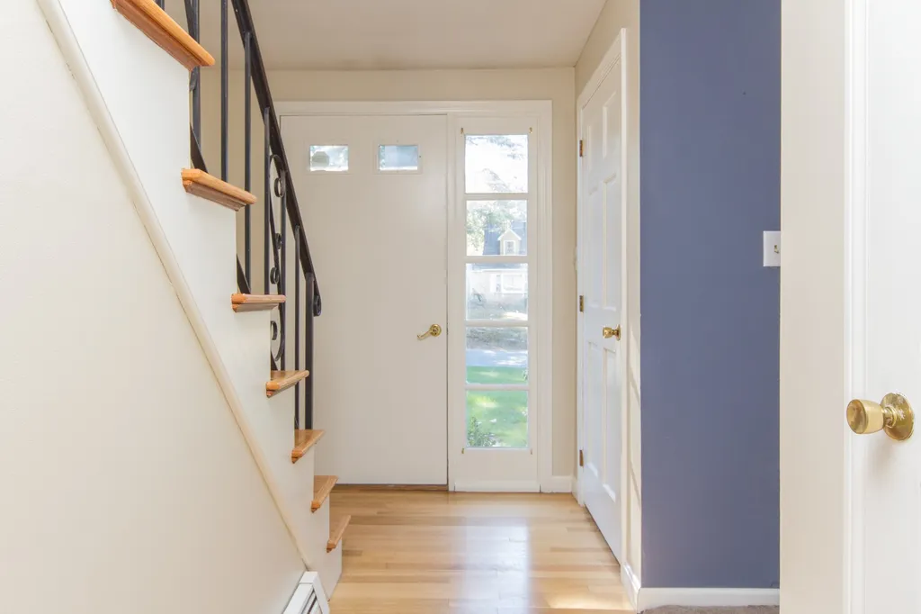 9 Danbury Drive Merrimack NH 03054