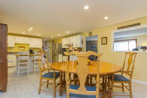 9 Danbury Drive Merrimack NH 03054