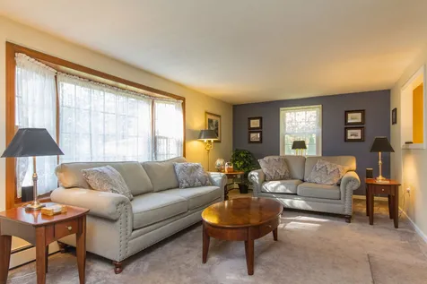 9 Danbury Drive Merrimack NH 03054