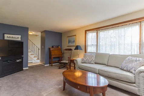 9 Danbury Drive Merrimack NH 03054