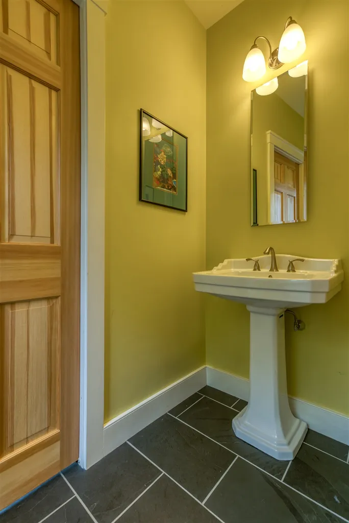 675 College Hill Road Woodstock VT 05091