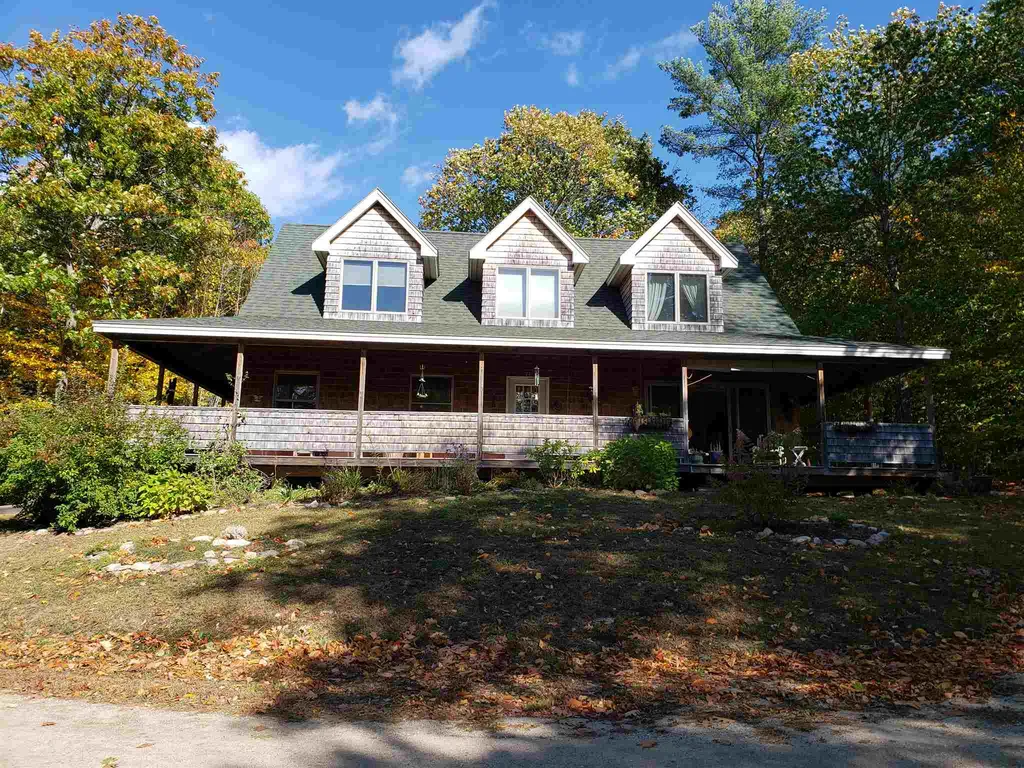 72 Tibbetts Road Tuftonboro NH 03816