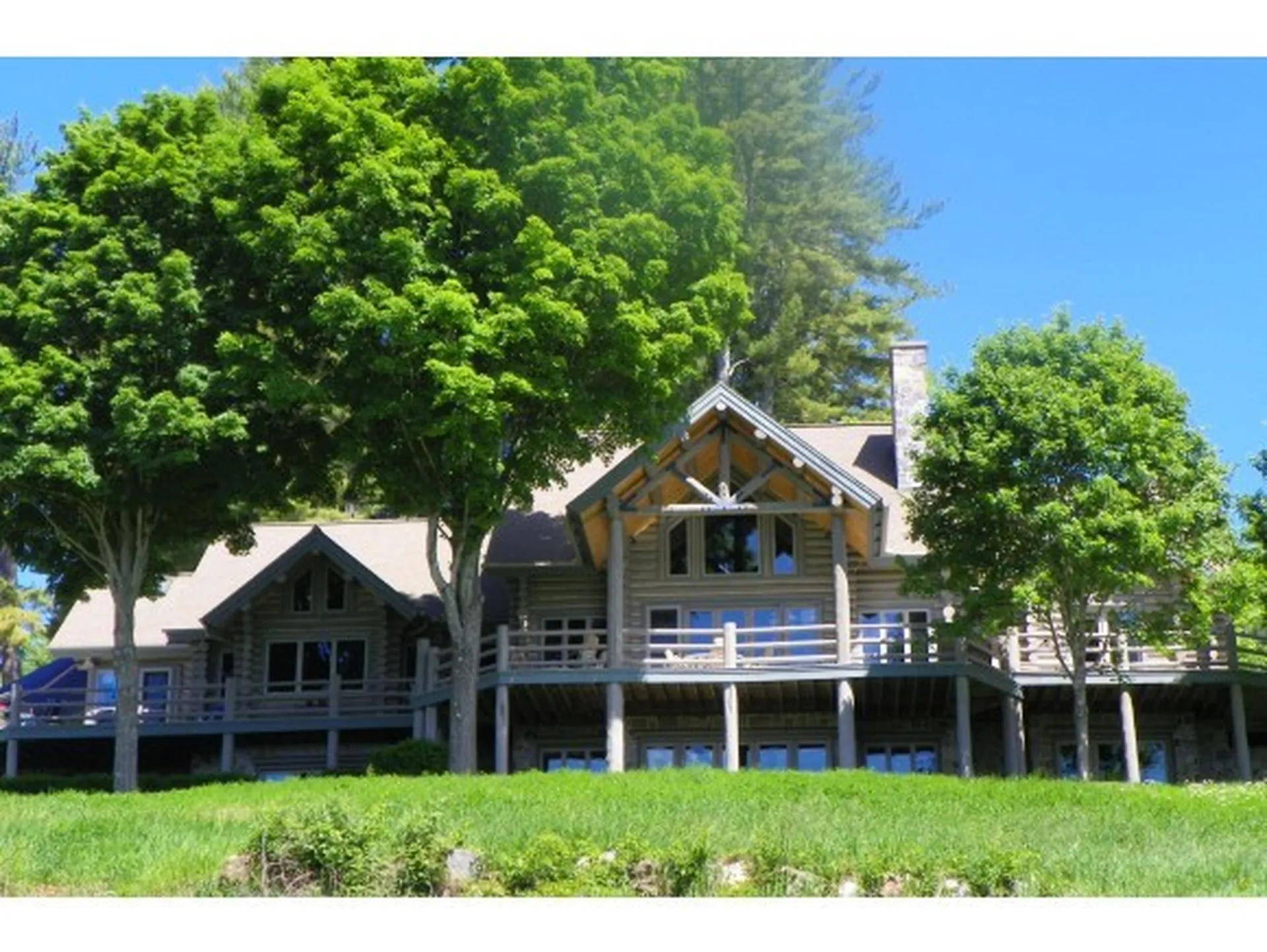 236 Angell Trail Hartford VT 05059