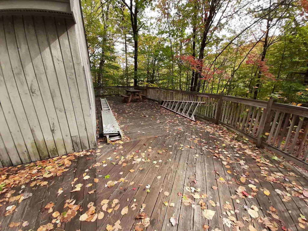 24 Snow Trail Campton NH 03223