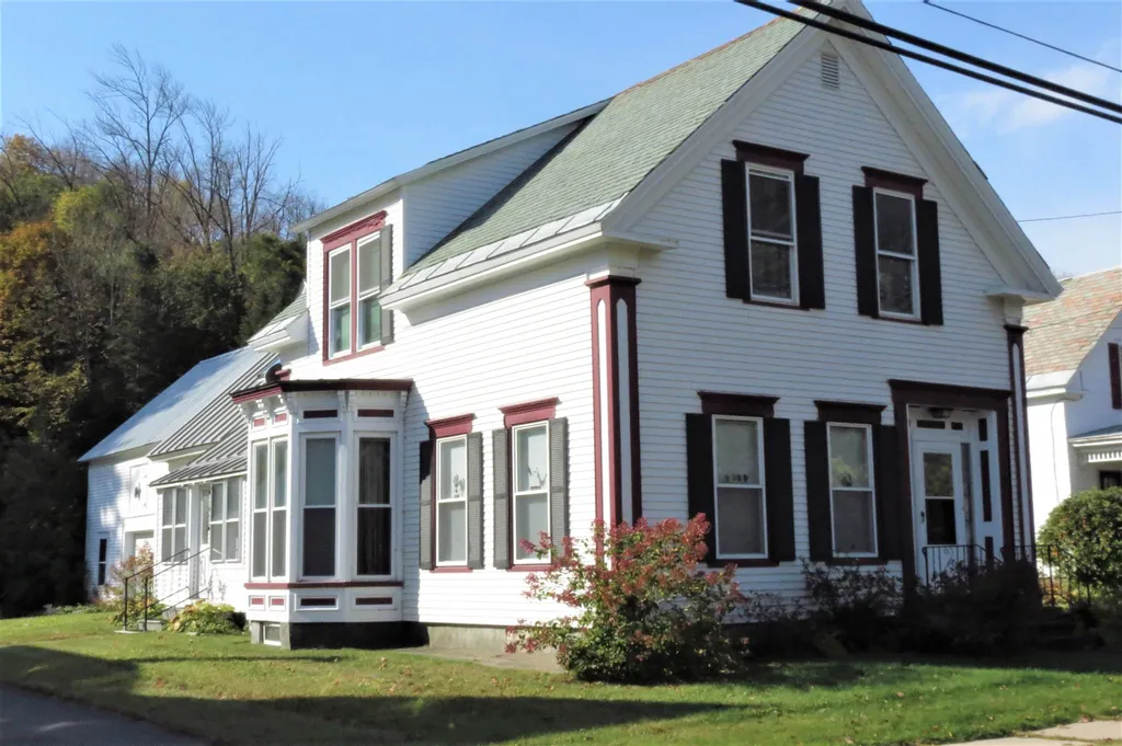 43 Pleasant Street Ludlow VT 05149