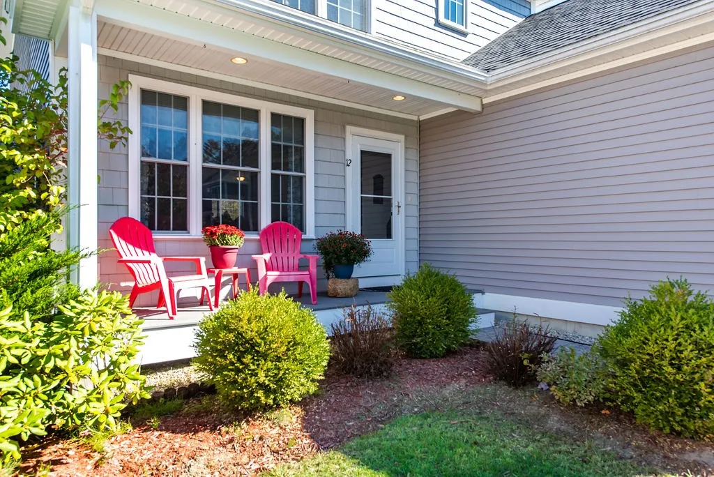12 Stocklan Circle Dover NH 03820