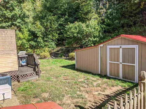 187a Robinson Road Hudson NH 03051