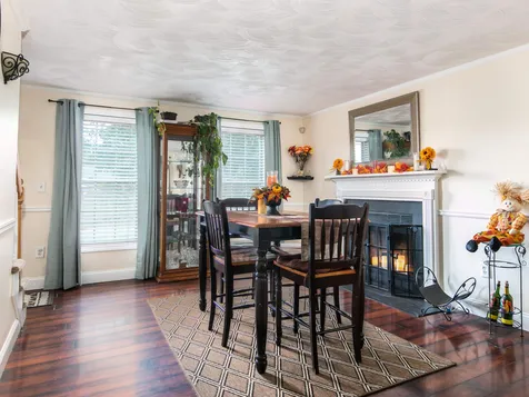 187a Robinson Road Hudson NH 03051