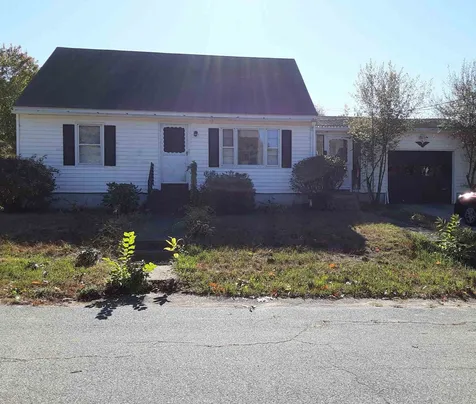 28 Saint Josephs Drive Nashua NH 03060