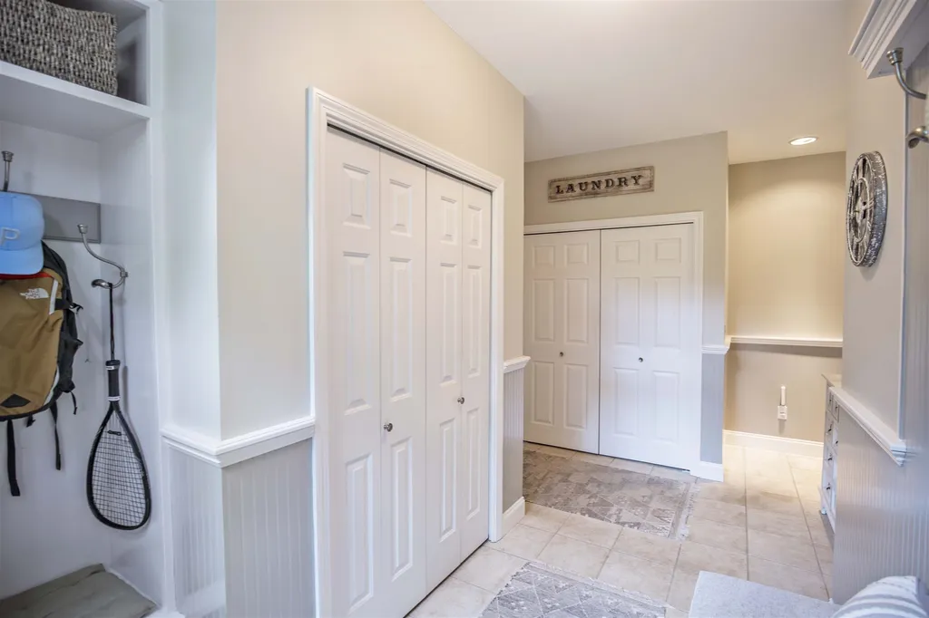 7 Misty Lane Londonderry NH 03053