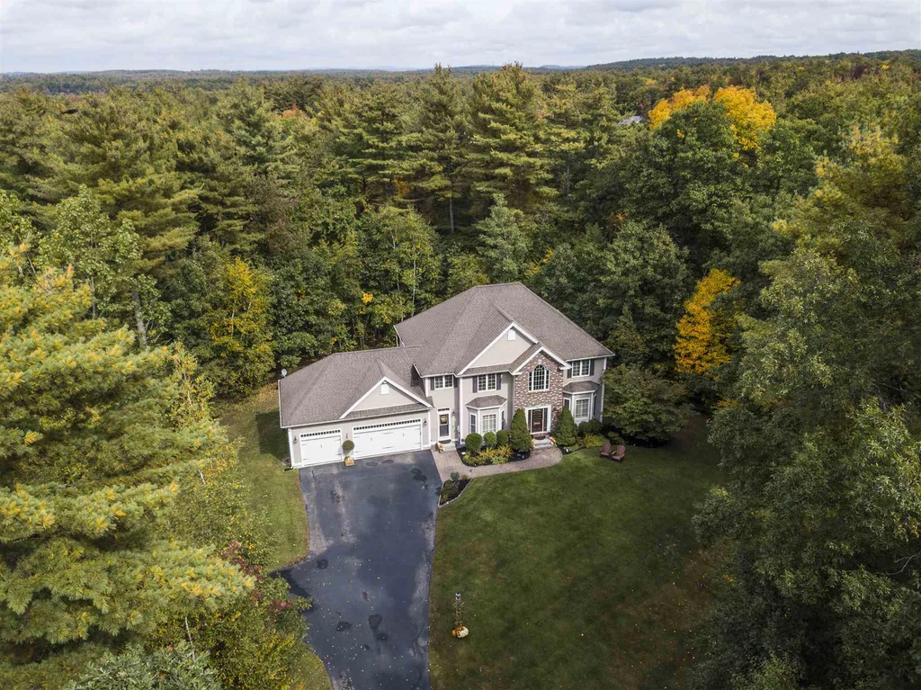 7 Misty Lane Londonderry NH 03053