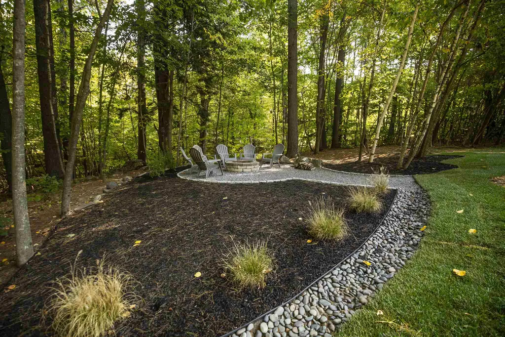 7 Misty Lane Londonderry NH 03053