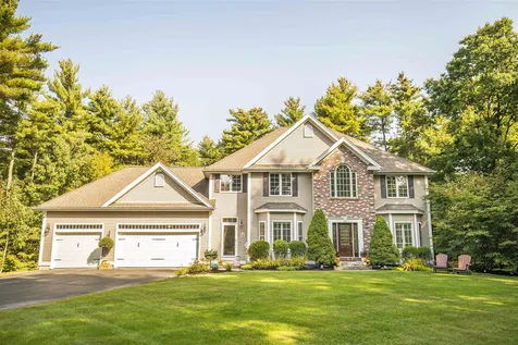 7 Misty Lane Londonderry NH 03053