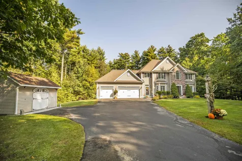 7 Misty Lane Londonderry NH 03053