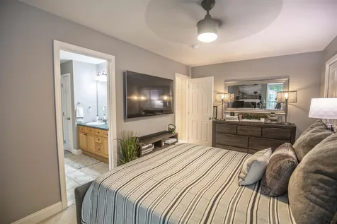 7 Misty Lane Londonderry NH 03053