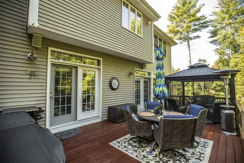 7 Misty Lane Londonderry NH 03053