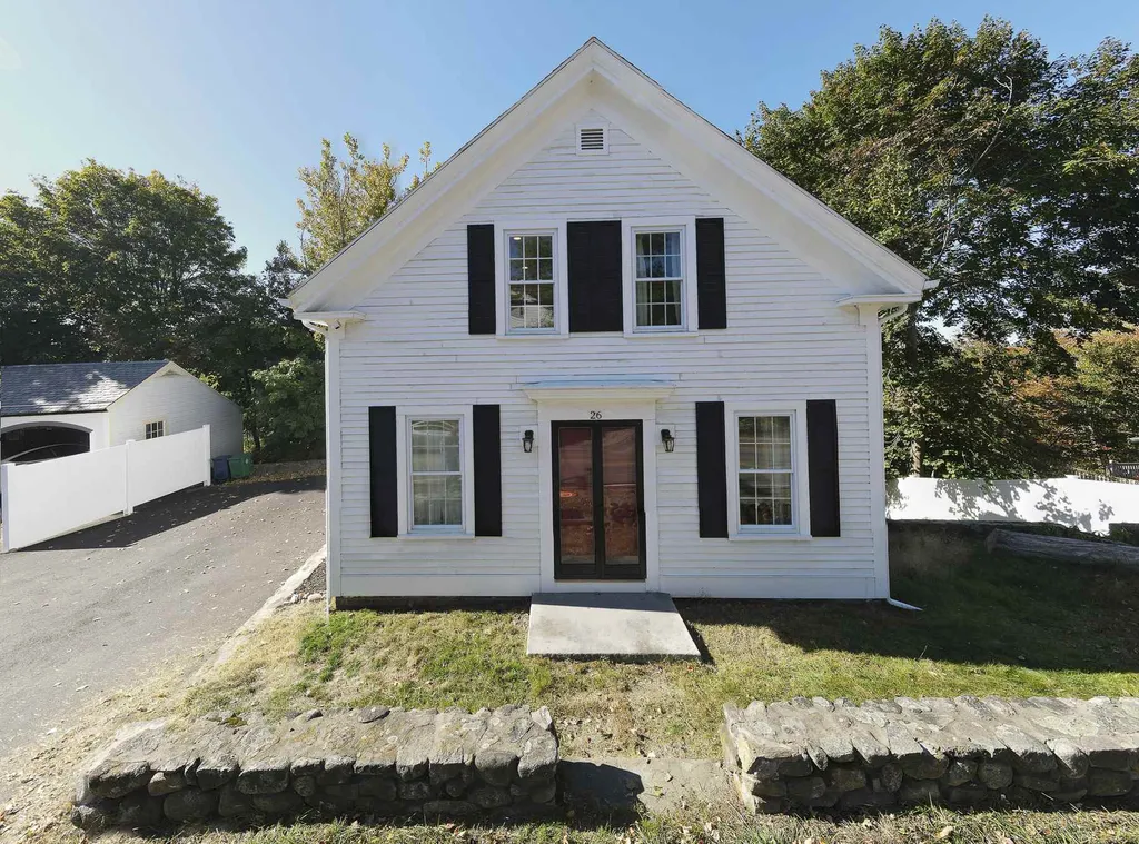 26 Exeter Road Hampton NH 03842