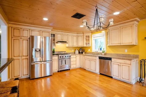5 Pacheco Drive Salem NH 03079