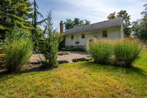 5 Pacheco Drive Salem NH 03079