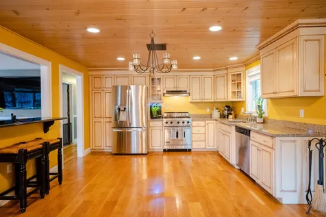 5 Pacheco Drive Salem NH 03079