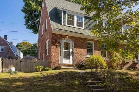638 Kearsarge Way Portsmouth NH 03801