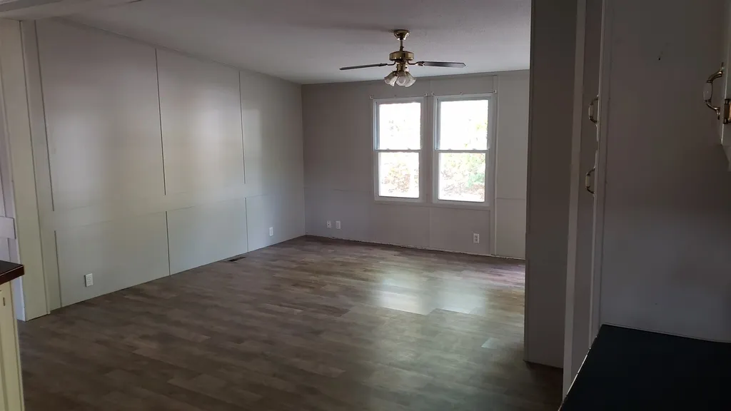 28 Estes Road Rochester NH 03839