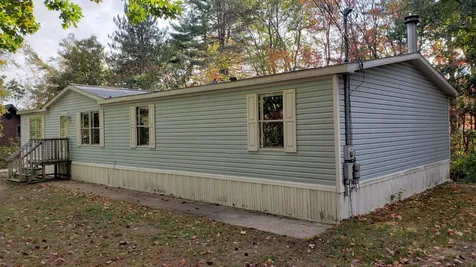 28 Estes Road Rochester NH 03839
