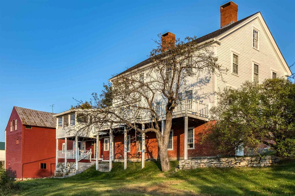 415 Dartmouth College Highway Haverhill NH 03765