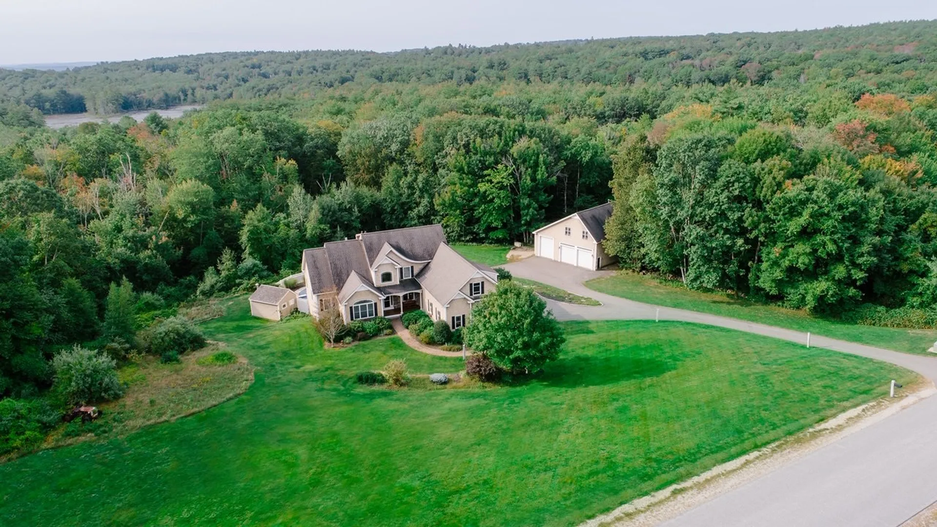 8 Parker Lane Bedford NH 03110