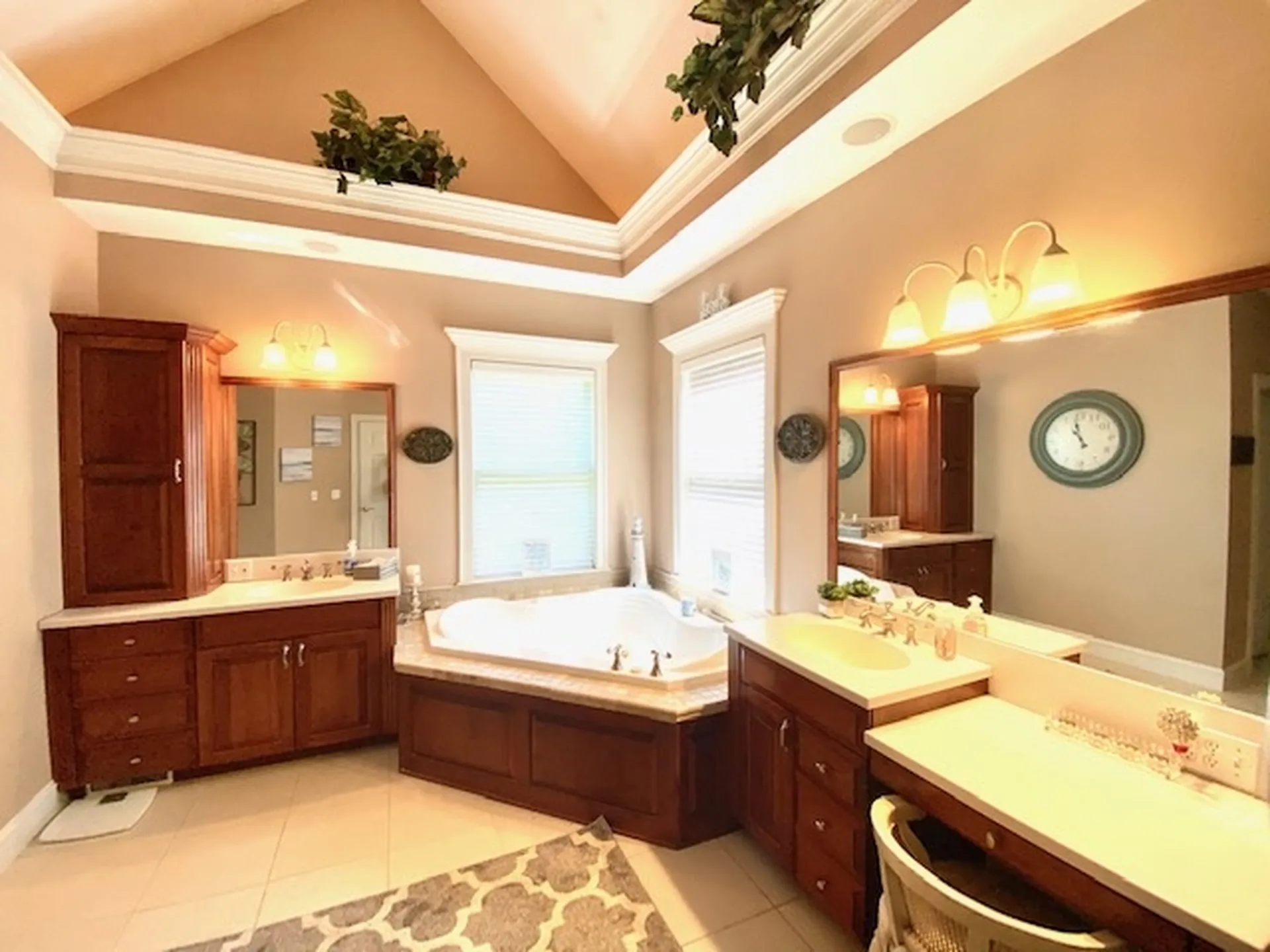 8 Parker Lane Bedford NH 03110