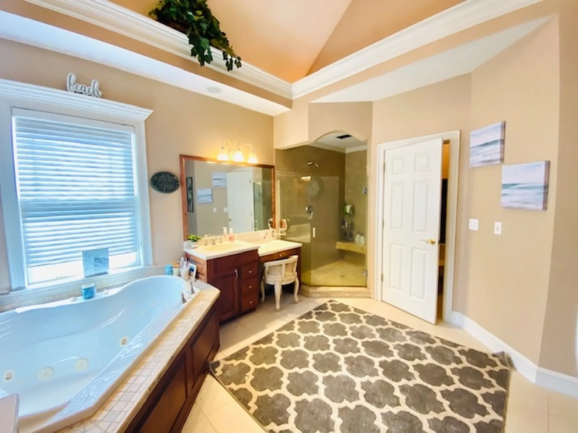 8 Parker Lane Bedford NH 03110