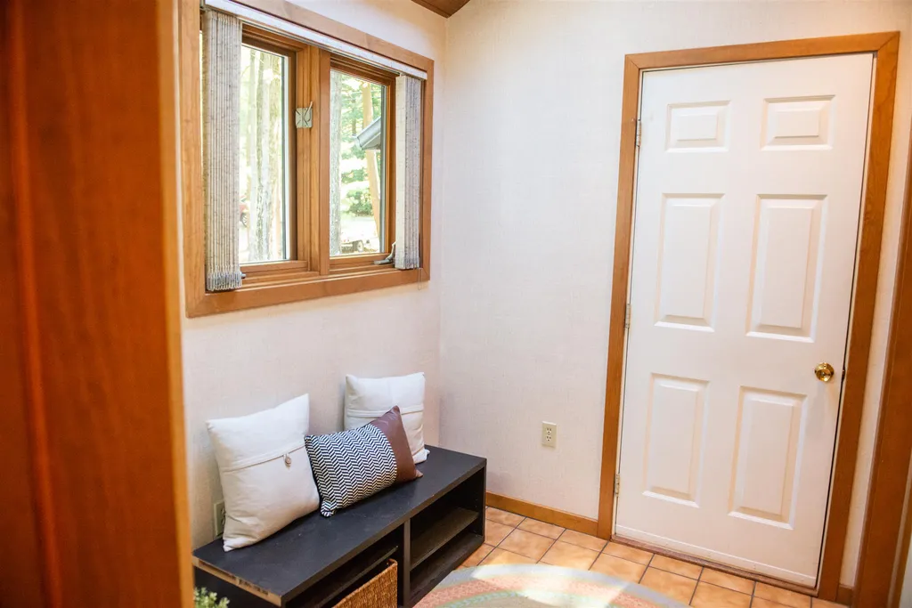 15 Surrey Coach Lane Bow NH 03304
