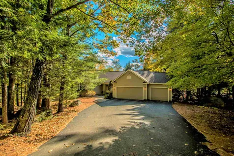 1 Moat Lane Hales Location NH 03860