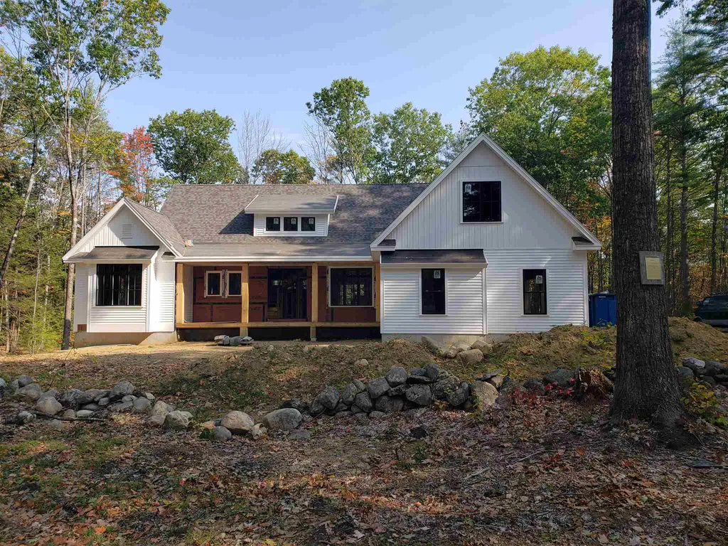 14 Clement Lane Berwick ME 03901