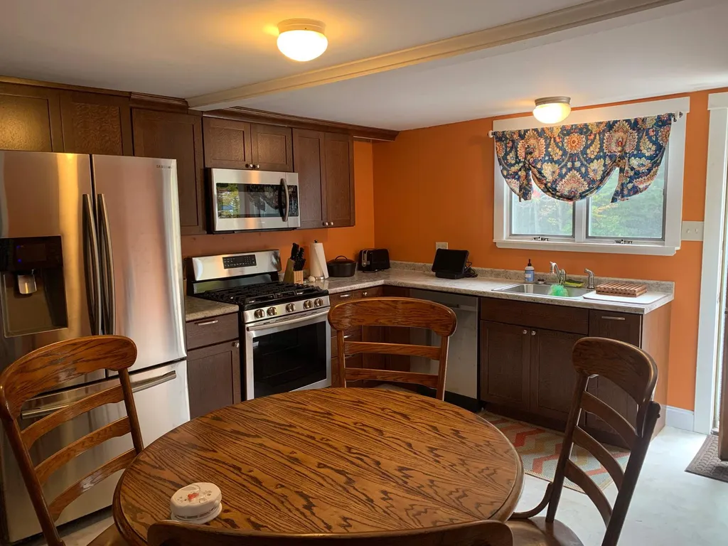 274 Edgemont Road Sunapee NH 03782